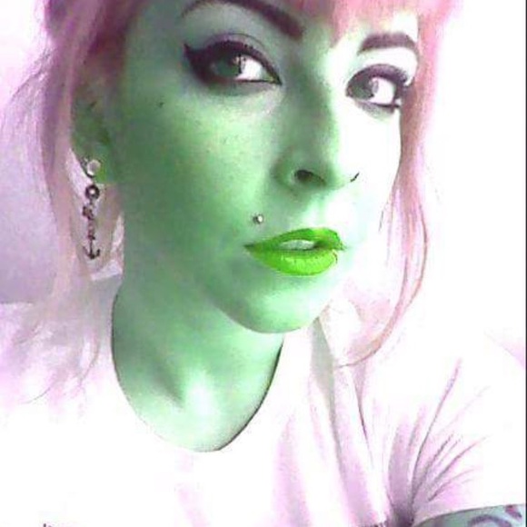 Meet your Posher, Lis - Picture 11 of 15